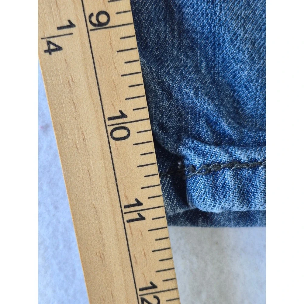 Levis Mens Denim Jean Shorts Medium Wash Blue 5 Pocket Casual Size 42